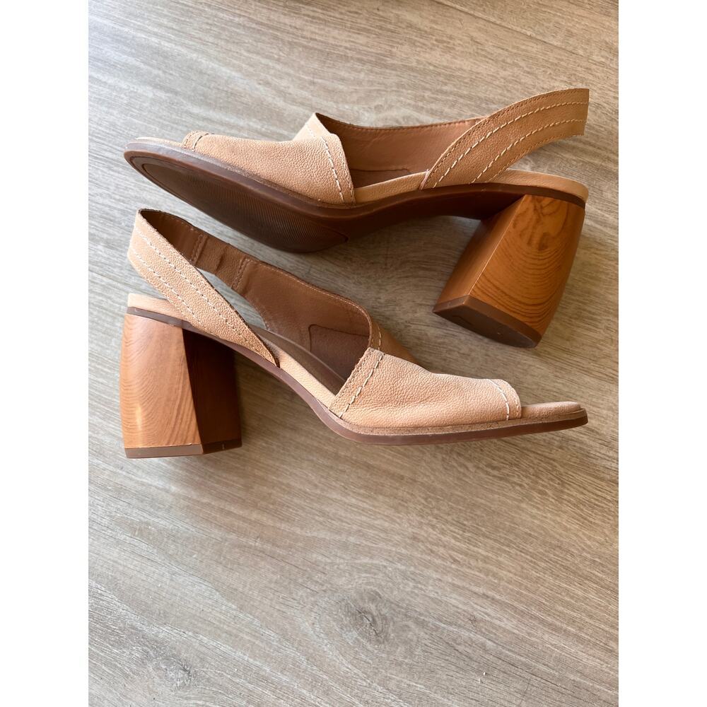 Lucky Brand Sandals Womens Size 7 1/2M Tan Xilna Asymmetric D'Orsay Slingback - Picture 13 of 13